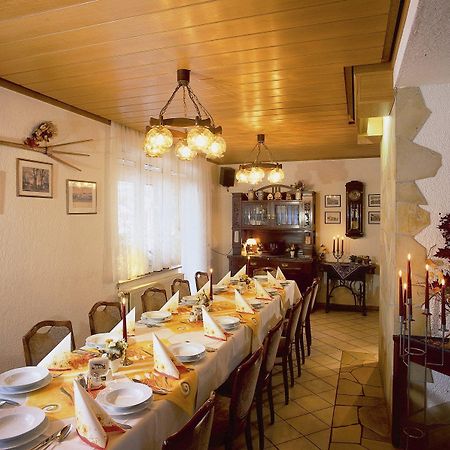 Familienhotel Zur Linde Panschwitz-Kuckau Bagian luar foto