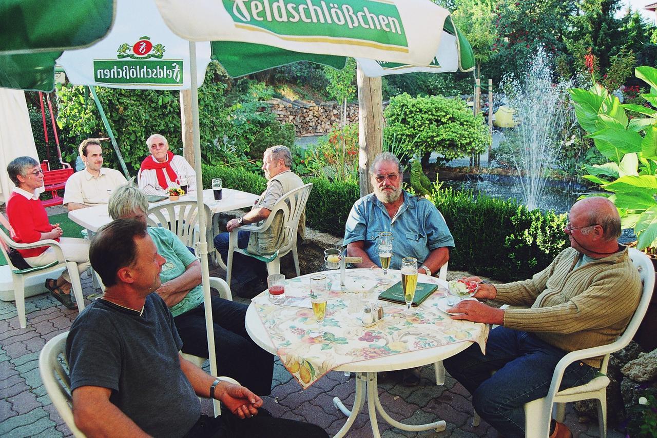 Familienhotel Zur Linde Panschwitz-Kuckau Bagian luar foto